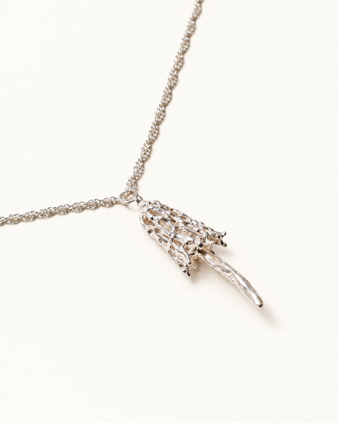 PlantsSorcery Phallu Indusiatu Necklace - pendant detail